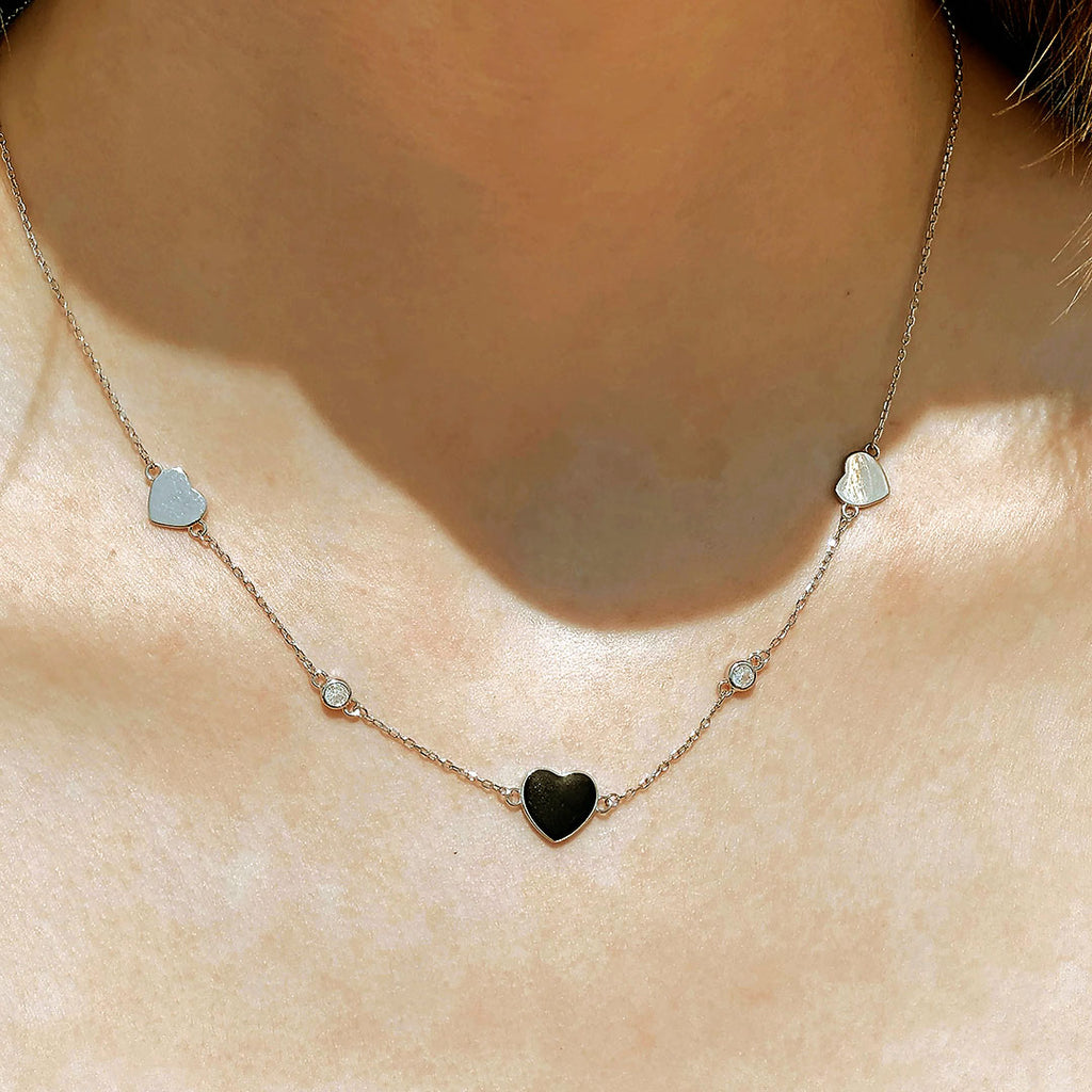 Silberkette mit Onyx-Herz und weißen Kristallen | Länge 43+3 cm